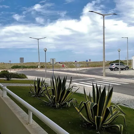 Nalu House - By The *